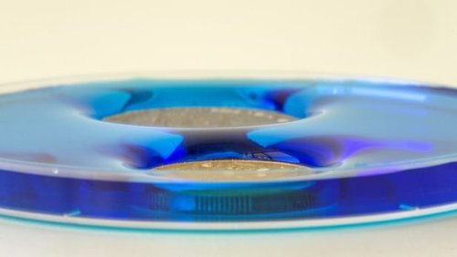 Новое супергидрофобное покрытие может стать вечной защитой для корпуса телефона Новое супергидрофобное покрытие может стать вечной защитой для корпуса телефона